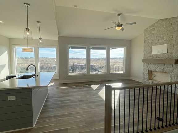 2nd image of 6015 NE Sherman Dr
