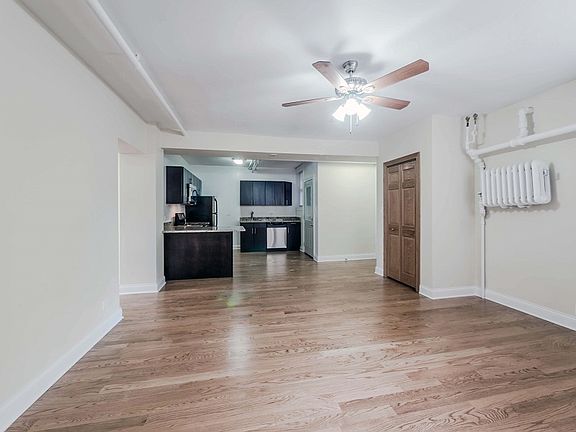 4th image of 4400 N Rockwell St #440801