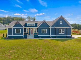161 Meadow Park Dr, Easley, SC 29640