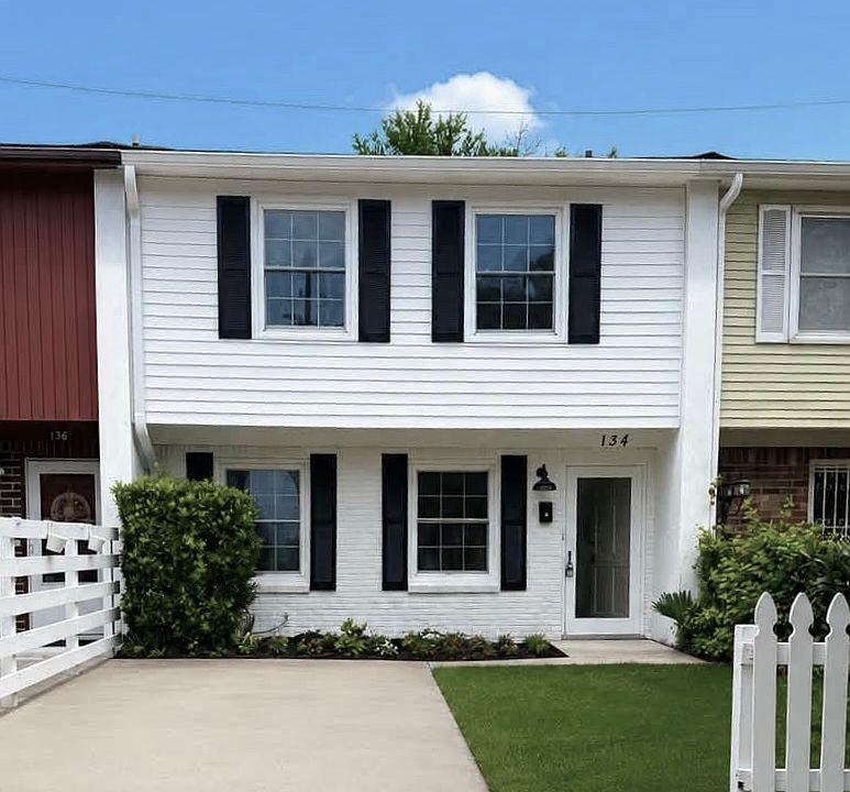 1st image of 134 Gordon St