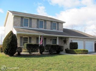 6 Hilltop Dr, Shippensburg, PA 17257