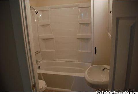 Bathroom/shower