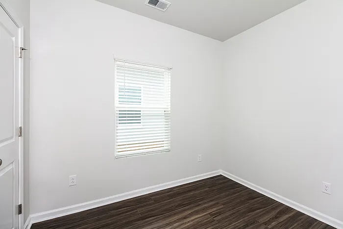 212 Dorian Loop — Photo 12