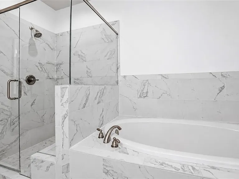 2500 Skyland Dr #20 — Photo 26