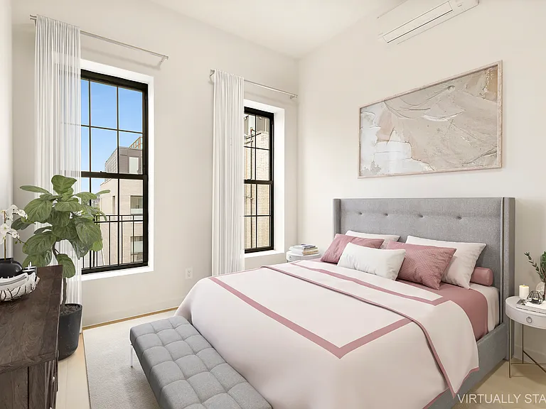 814 Manhattan Ave #4L — Photo 6