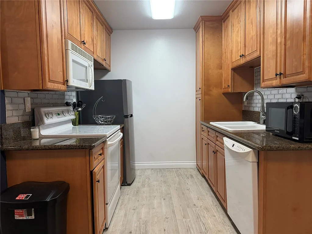 1 bed, 700 sqft, $2,800 — Photo 4