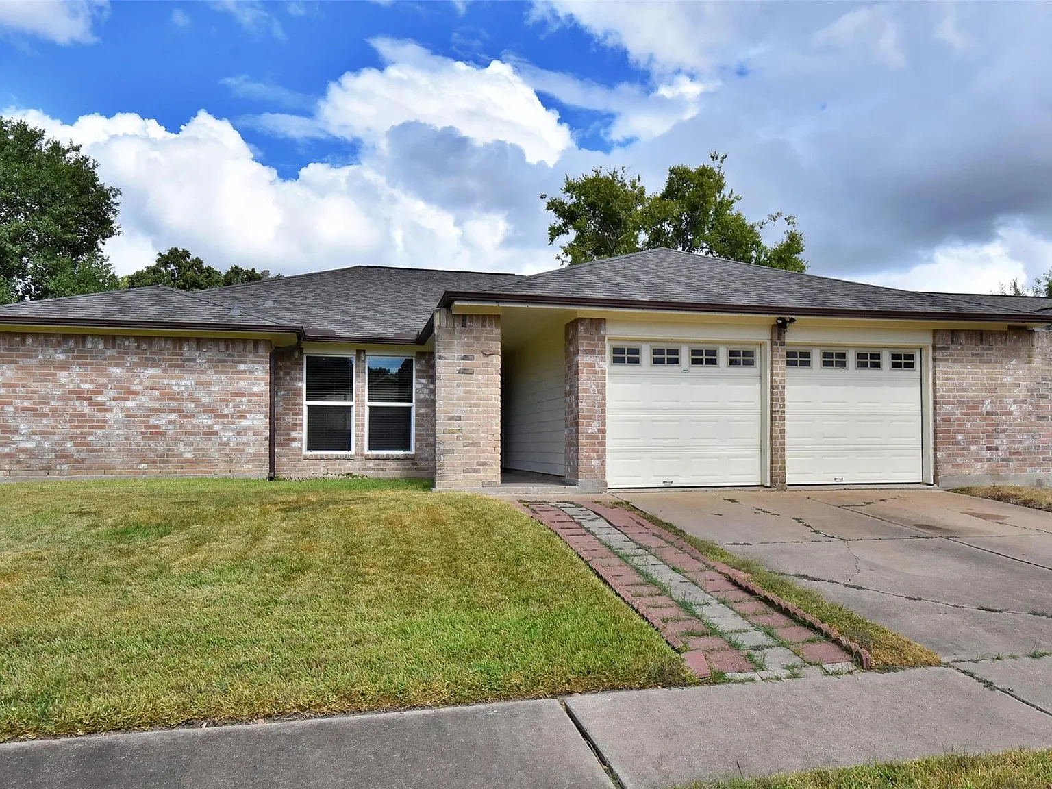 3 bed, 2.0 bath, 1762 sqft, $1,750 — Photo 2