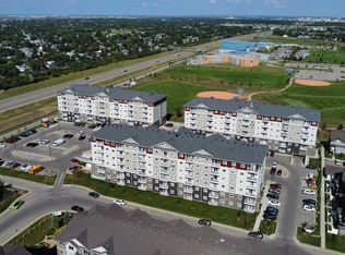 126 Shillington Cres, Saskatoon, SK S7M 5Y8