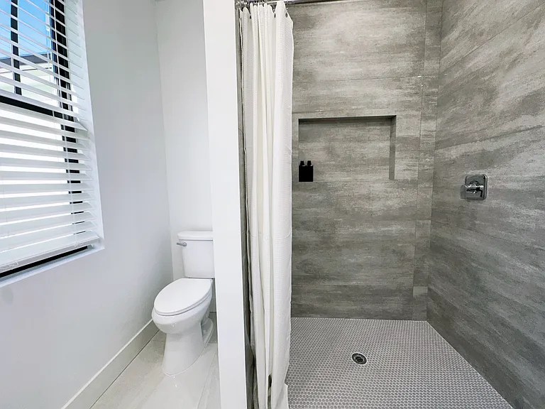 4730 Marguerita Dr — Photo 4