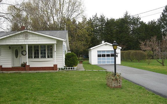 4th image of 4 Cedar Dr