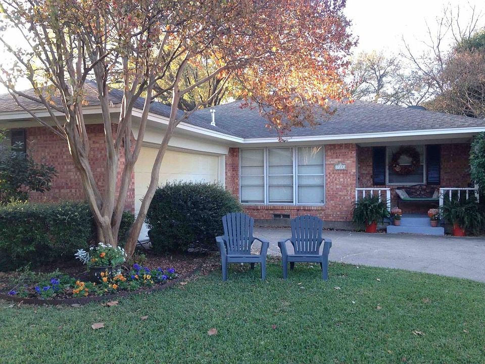 1st image of 721 Newberry Dr