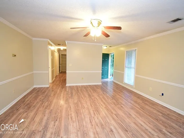 70 Covey Trl — Photo 4