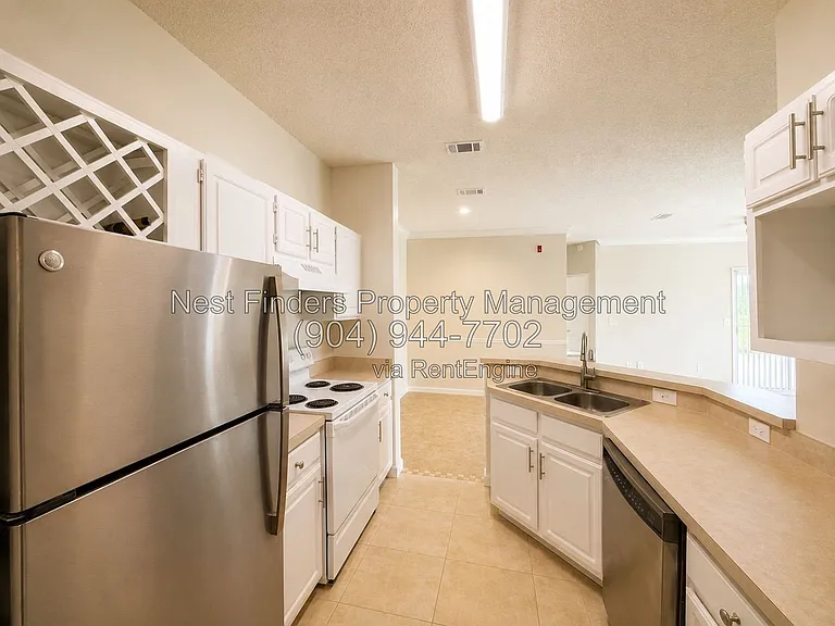 10000 Gate Pkwy N #1015 — Photo 8