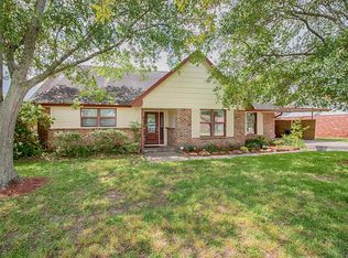 509 Meadowlawn Ave, Shoreacres, TX 77571