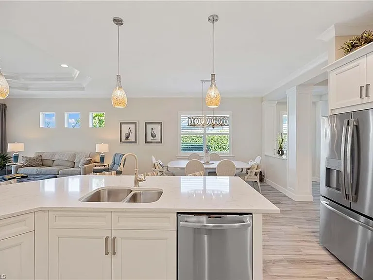 5626 Elbow Ave — Photo 15