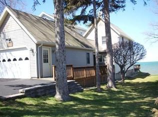 1272 Lake Rd, Webster, NY 14580