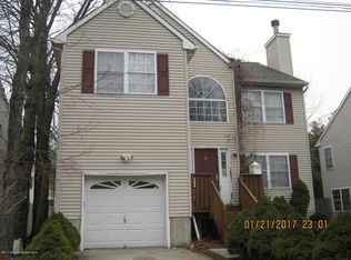 67 S End Ave, Middletown, NJ 07748