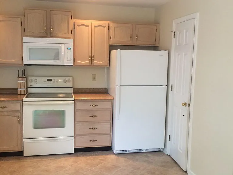 1520 Tussey Ct #1520 — Photo 3