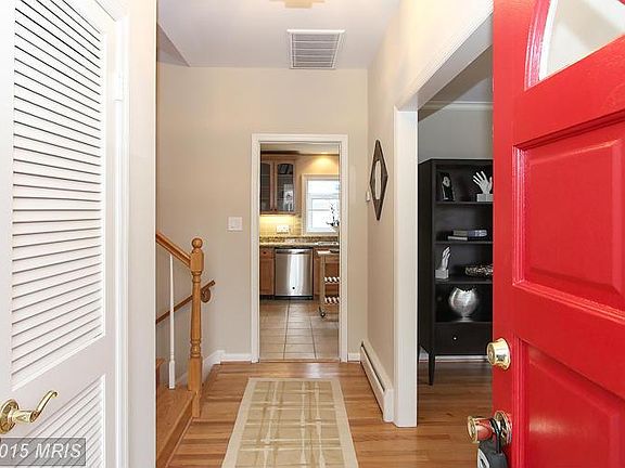 3rd image of 11100 Bowen Ave