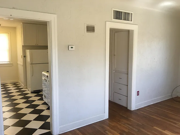 1236 E Monte Vista Rd — Photo 6