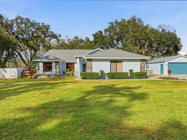 5729 Buck Run Dr, Lakeland, FL 33811