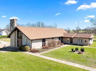 411 E Parkside Dr, Washburn, IL