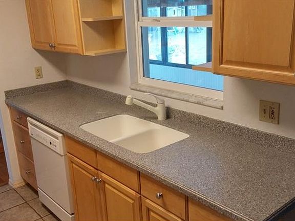 2nd image of 1026 Worthing Ct