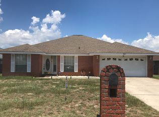 9971 Parker Lake Cir, Navarre, FL 32566