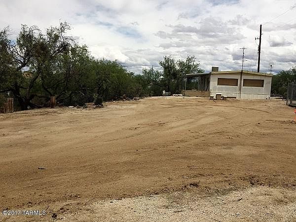 2nd image of 4401 E Wilds Rd