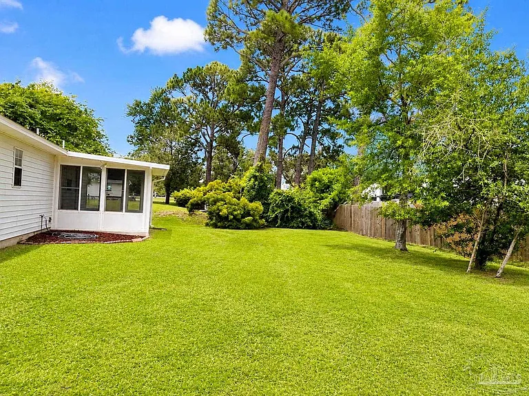 5511 Custer Dr — Photo 15