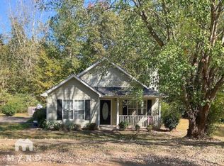 10 Ryans Cir, Covington, GA 30016
