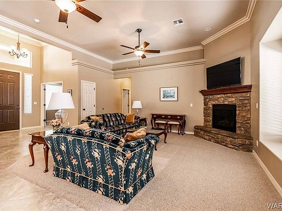 3rd image of 2358 Iroquois Dr