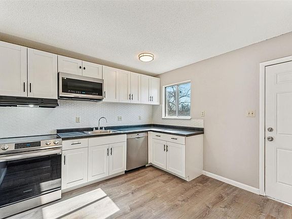 4th image of 2404 Wharton Ct