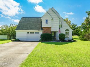 2106 Joslyn Dr, Morehead City, NC 28557