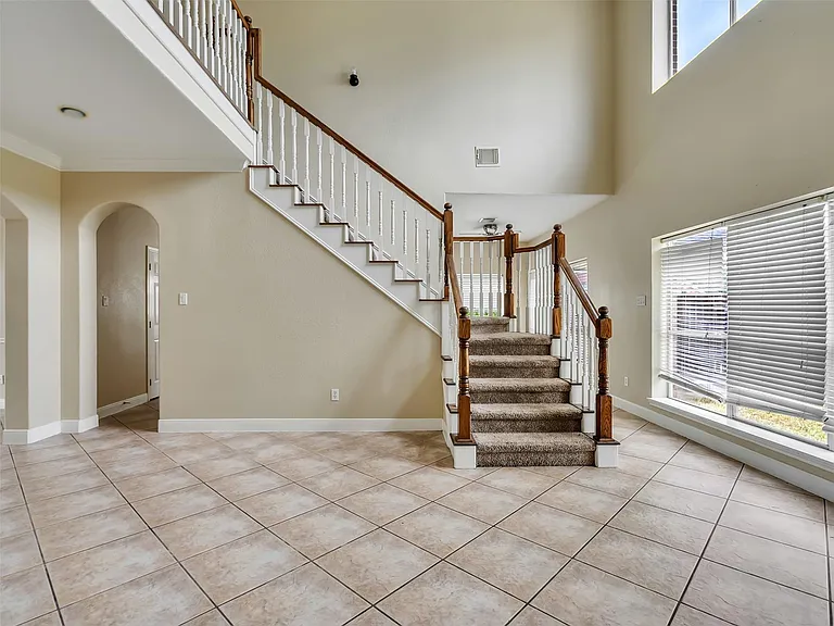 1803 Ripple Creek Dr — Photo 8
