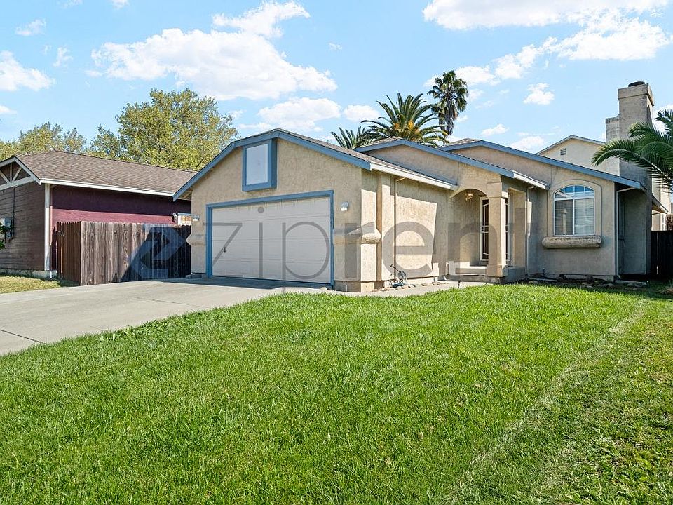 1st image of 1205 Silk Oak Dr