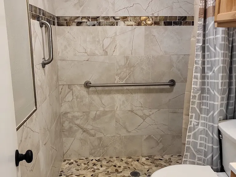 121 Wood St — Photo 6