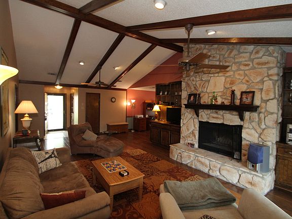 2nd image of 7574 Pennhill Dr