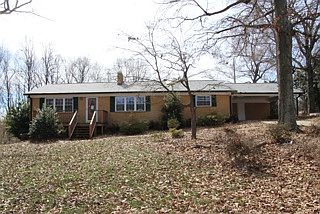 1st image of 130 Robin Ln