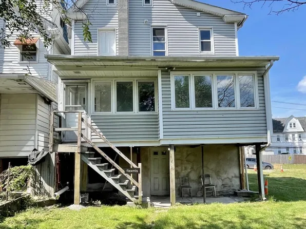 30 Chapel St, Wilkes Barre, PA 18702