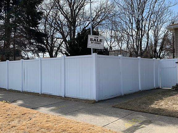 2nd image of 12924 S Carondolet Ave