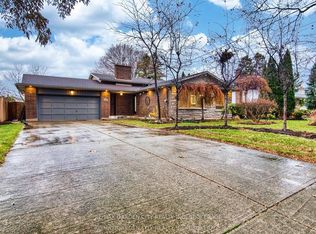 15 Black Friars Rd, Saint Catharines, ON L2N2M8