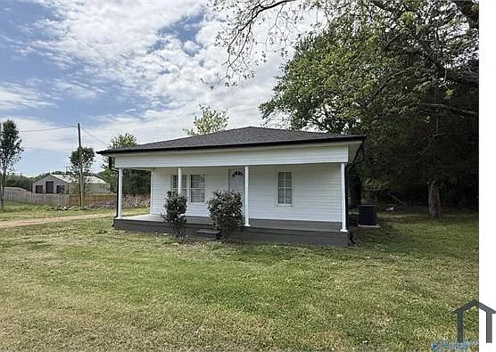 23391 Mooresville Rd — Photo 1