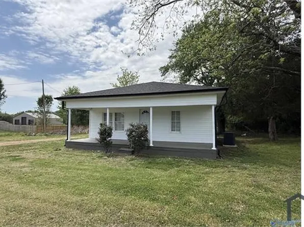 23391 Mooresville Rd, Athens, AL 35613