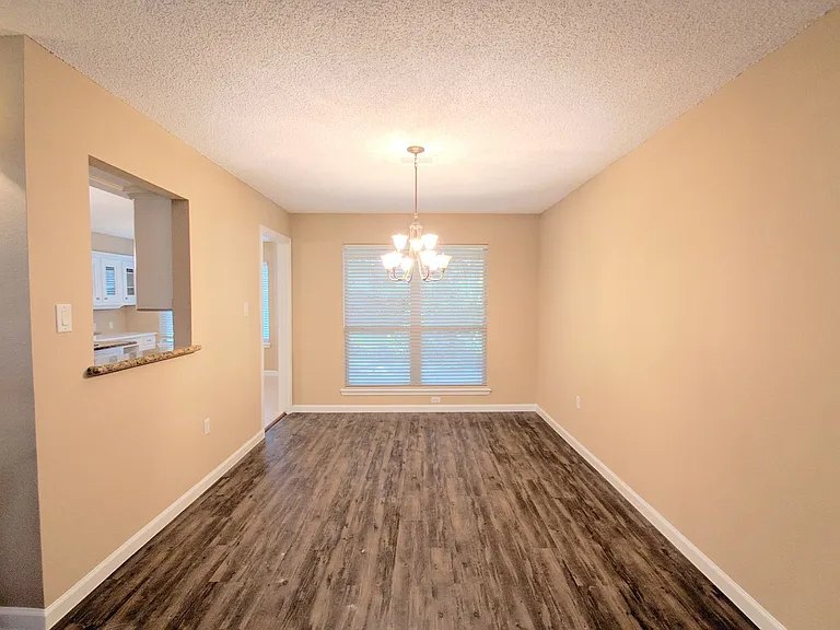 19222 Hikers Trail Dr — Photo 6