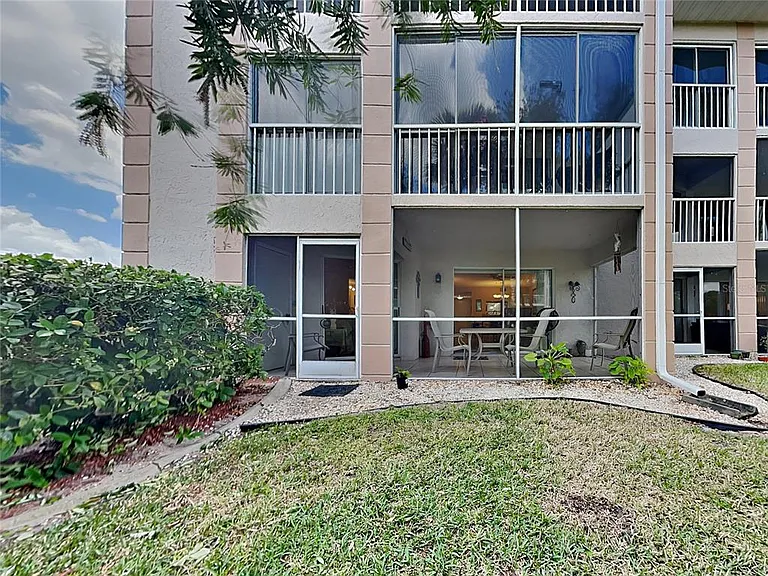 6501 Stone River Rd #110 — Photo 21