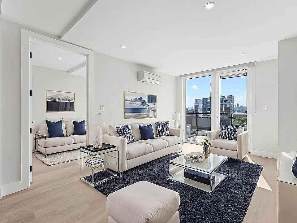 1st image of 631 E 29th St #5D