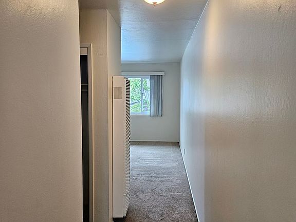 2nd image of 402 Redwood Ave APT 7