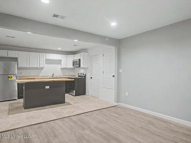 9424 Daisy Vestry Rd #4 — Photo 3