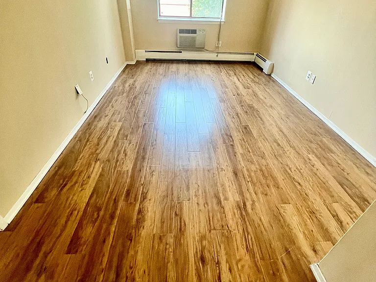 13702 Northern Blvd #8G — Photo 17